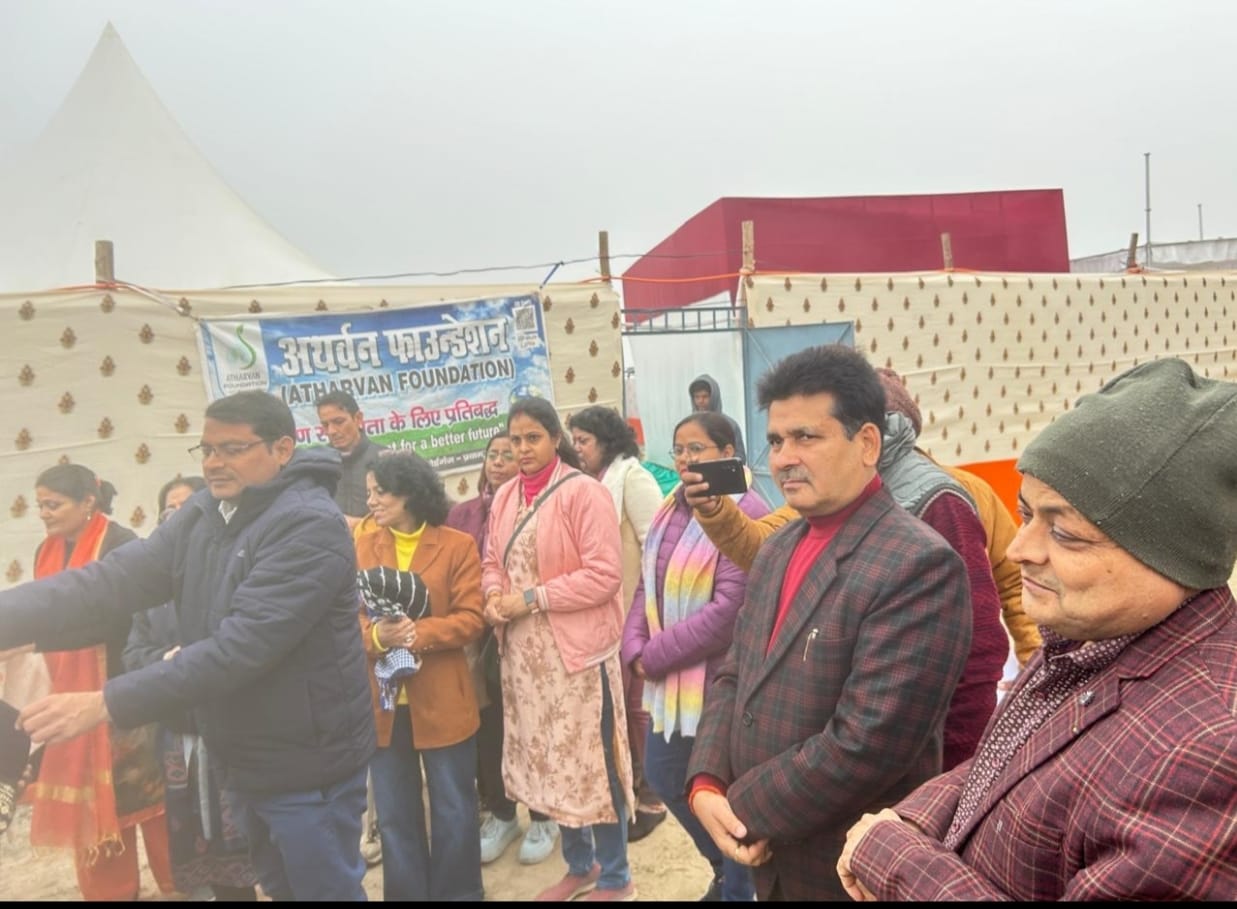 we didnt use tissue paper as we all brought our own handkerchiefs( saved trees)